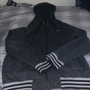 Van's Zip-up Jacket